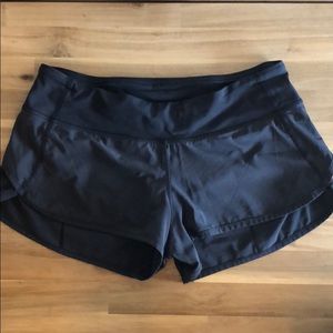 Lululemon Speed Shorts - Size 6